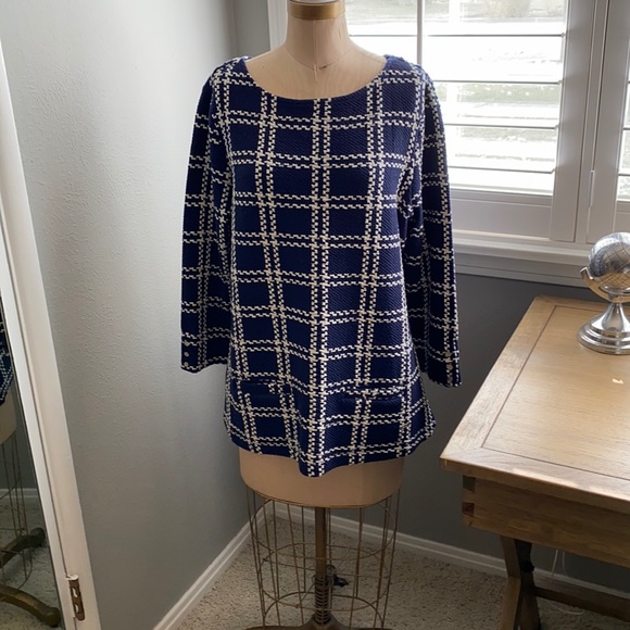 Navy blue tunic length sweater - Picture 1 of 4